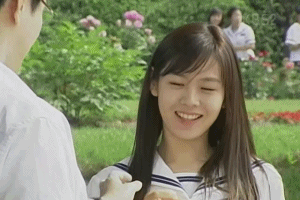 손예진도 못 이긴다는 그분. JPGIF | 인스티즈