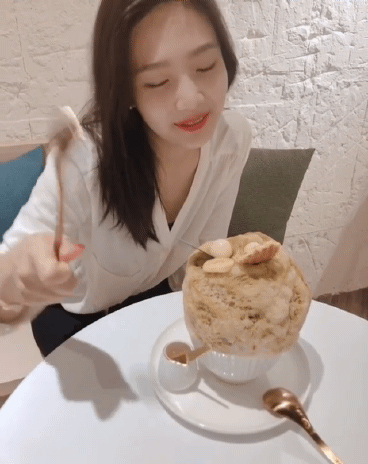 레드벨벳 조이 인스타.gif | 인스티즈