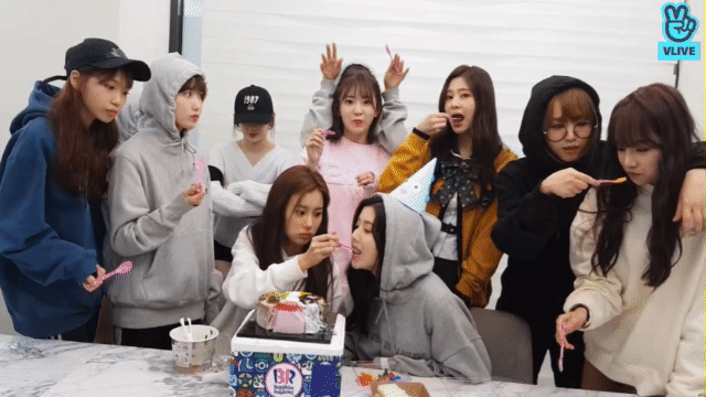 혼란 그 자체인 오늘자 아이즈원 브이앱 움짤 하나 | 인스티즈