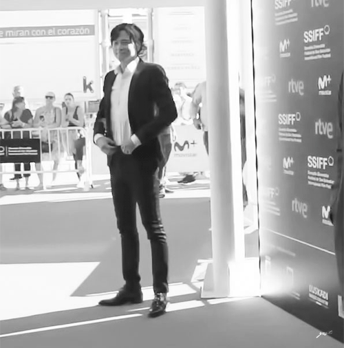 오늘자 강동원ㄷㄷㄷ | 인스티즈