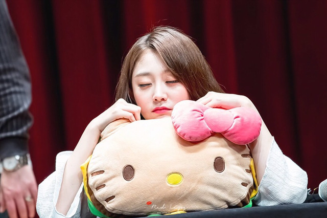 [러블리즈] 50일만에 레플이 와서 지수 | 인스티즈