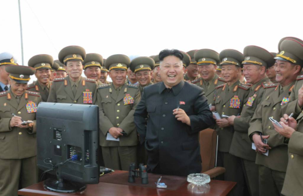 ??? : 가족과의 연을 끊고 사니 저렇게 되지 | 인스티즈