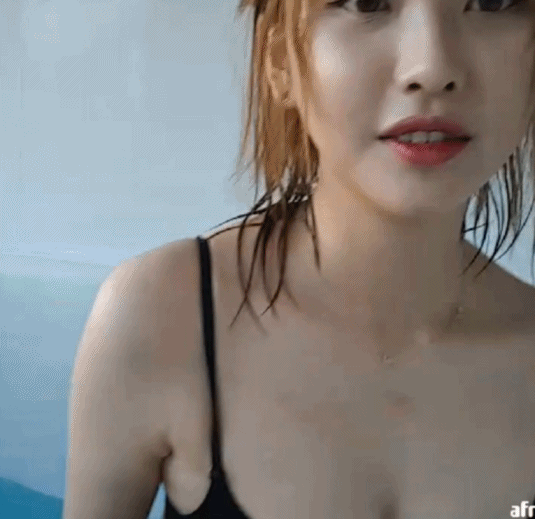 말숙이 레전드 수영장 방송.gif | 인스티즈