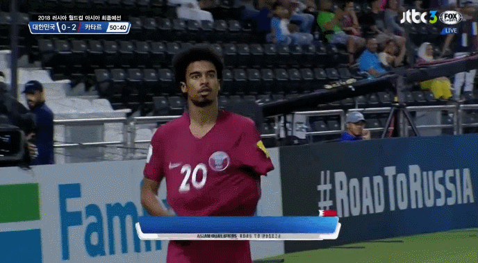 한국교민 앞에서 세러머니하는 아피프.gif | 인스티즈