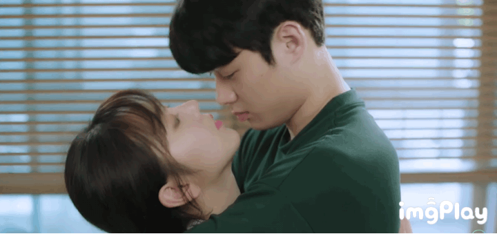 [데이터주의] 취준생이 밤에 들으면 눈물 쏟는 노래 | 인스티즈