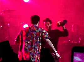 춤추는 해리스타일스.gif | 인스티즈