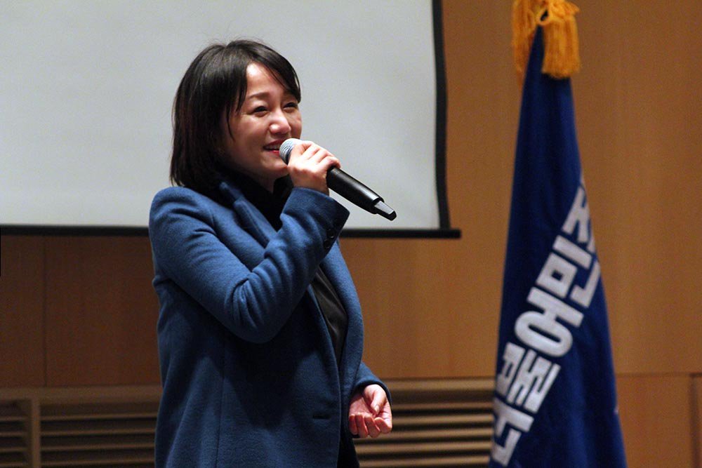 다수의 정치인들이 동성애에 대해 모호한 의견을 내는 것에 대한 이재정 의원의 생각 | 인스티즈
