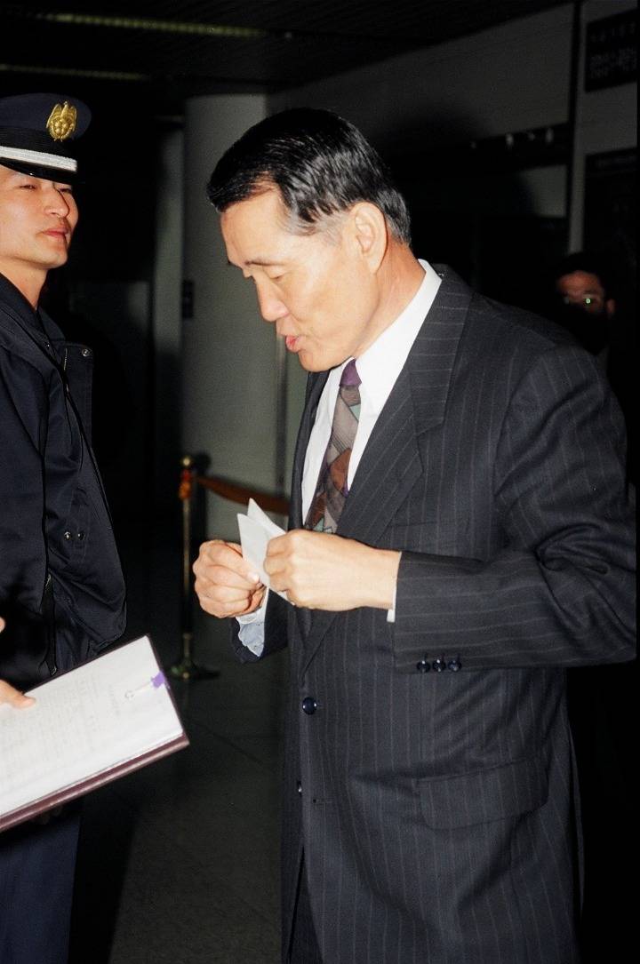 끊임없는 역사 왜곡.. 12.12-5.18 관련자들의 민낯 | 인스티즈