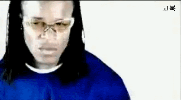 날로 먹는 라이언 긱스.gif | 인스티즈