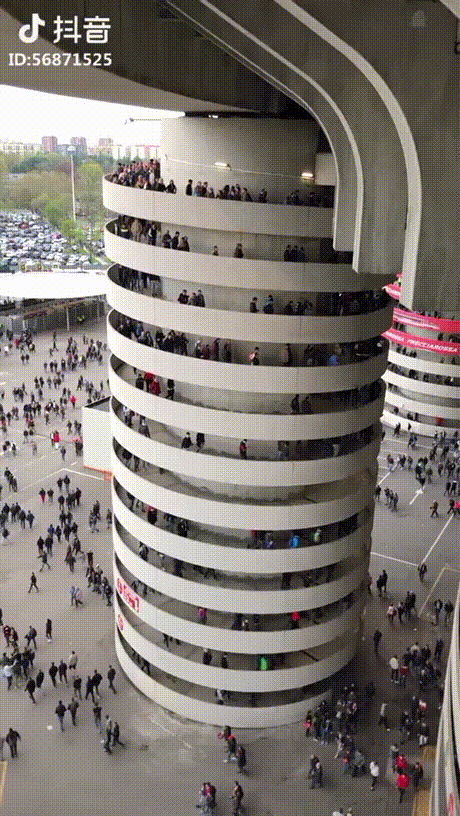 보는 사람이 어지러운 건물 | 인스티즈