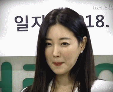 오늘자 김사랑 gif | 인스티즈