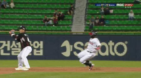 LG vs KT 오늘자 어색한 사진 | 인스티즈