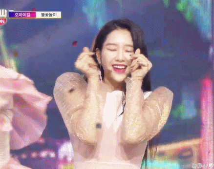 [데이터주의] 오늘자 쇼챔피언 오마이걸.gif | 인스티즈