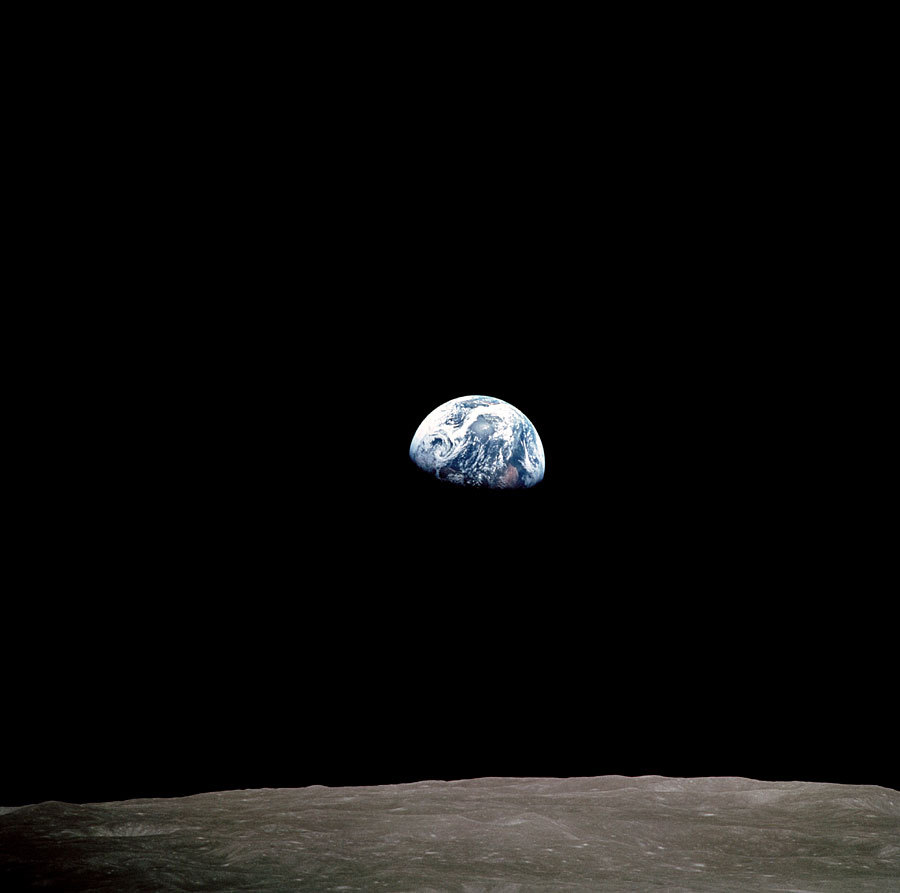 인류가 달에 처음 간 날 .jpg