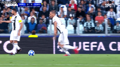 오늘자 챔스 디발라 해트트릭.gif | 인스티즈