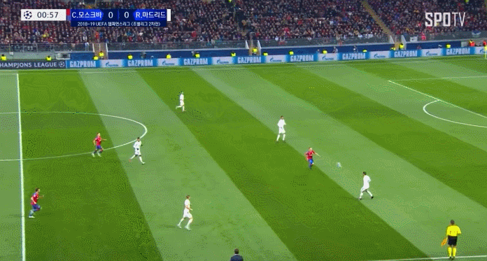 오늘자 토니크로스 백패스 실수.gif | 인스티즈