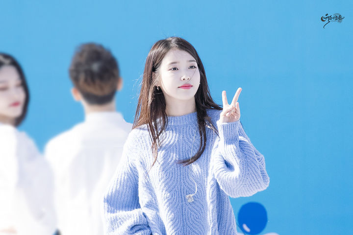 하늘하늘한 아이유.jpgif | 인스티즈