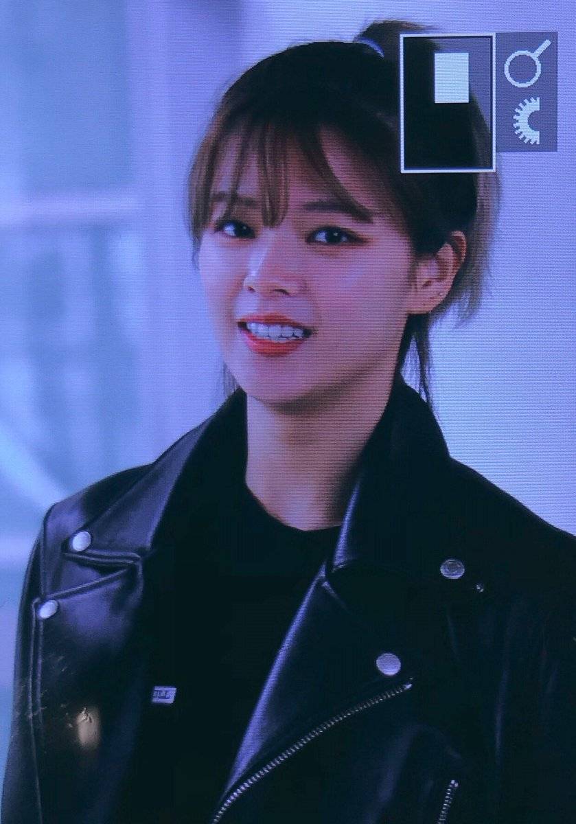 라이더 자켓입은 정연이.jpg | 인스티즈