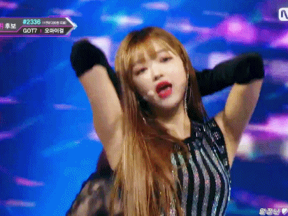 [데이터주의] 오늘자 엠카운트다운 오마이걸.gif | 인스티즈