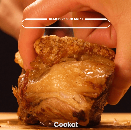 삼겹살을 통으로 튀긴다면 | 인스티즈