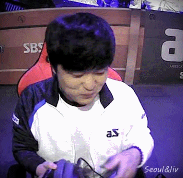 ASL 시즌6 16강 리쌍록 이영호 반응 gif | 인스티즈