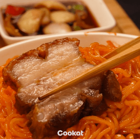 삼겹살을 통으로 튀긴다면 | 인스티즈