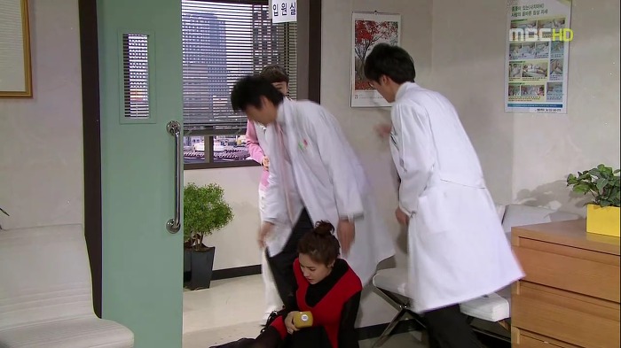 [지붕뚫고하이킥] 고자 이지훈과 책임황.jpg | 인스티즈