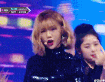 [데이터주의] 오늘자 엠카운트다운 오마이걸.gif | 인스티즈