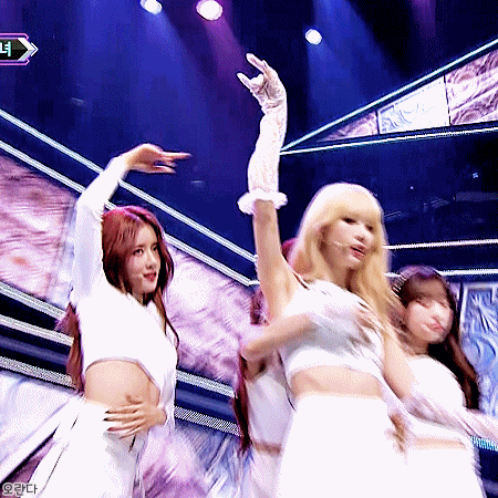 181004 엠카운트다운 우주소녀 루다, 설아, 은서.gif | 인스티즈