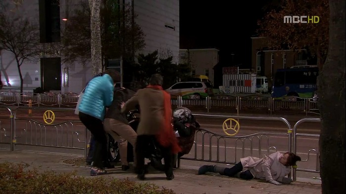 [지붕뚫고하이킥] 고자 이지훈과 책임황.jpg | 인스티즈