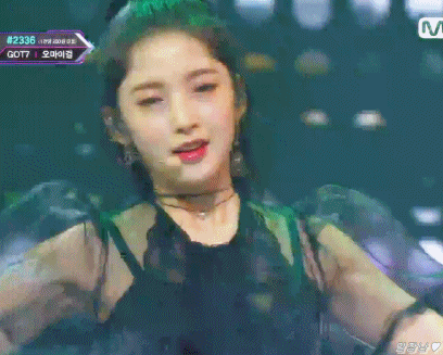 [데이터주의] 오늘자 엠카운트다운 오마이걸.gif | 인스티즈