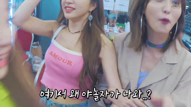 솔지가 정하는 본인이 남자라면 연애하고 싶은 멤버 1위는? | 인스티즈