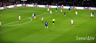 전반전 찬스 놓치는 모라타 gif | 인스티즈