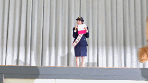 가면괴물들이 싸워도 할일하는 여경이된 히토미 | 인스티즈