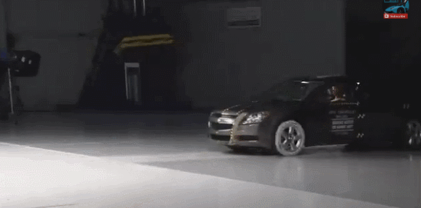 화물차와 안전거리 유지해야 하는 이유 ㄷㄷ.gif | 인스티즈