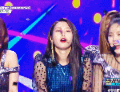 [데이터주의] 오늘자 쇼음악중심 오마이걸.gif | 인스티즈