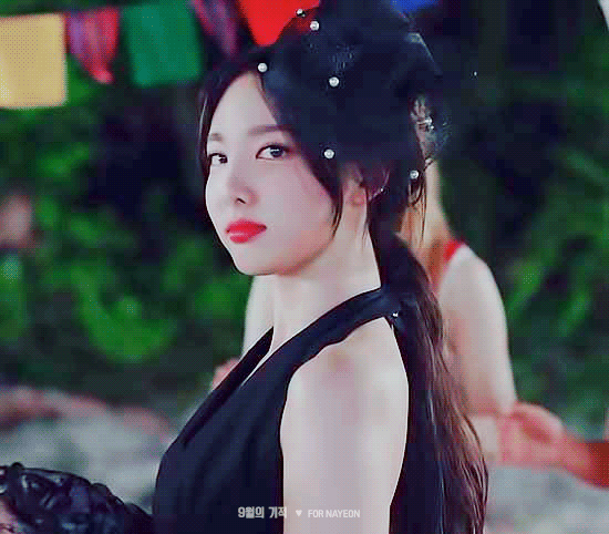 180711 KBS 연예가중계 게릴라 데이트 촬영 - 체리 토끼 나연이 of TWICE | 인스티즈