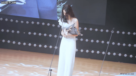 부일영화상 배우 김다미 직캠 짤.gif | 인스티즈