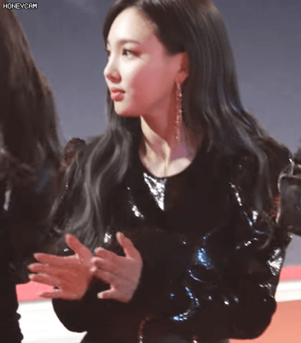 임나연 옆선 ㄷㄷㄷ | 인스티즈