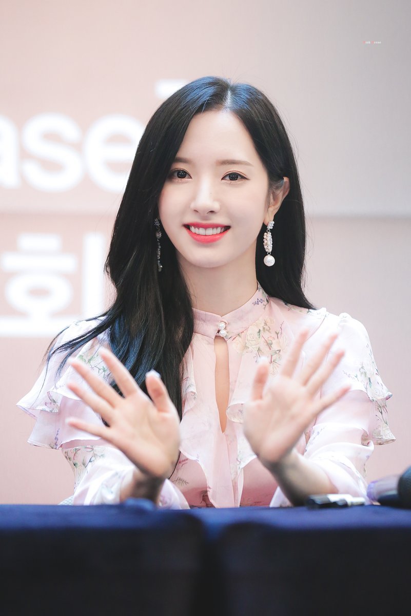 미모 월클 우주소녀 보나.jpg - 인스티즈(instiz) 이슈 카테고리