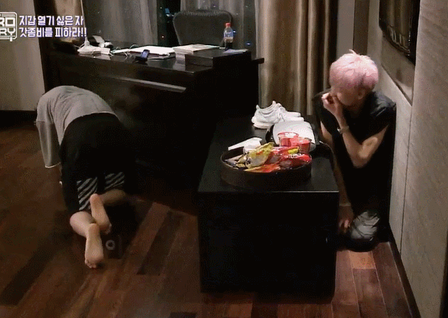 제왑 남돌이 하는 좀비게임 | 인스티즈