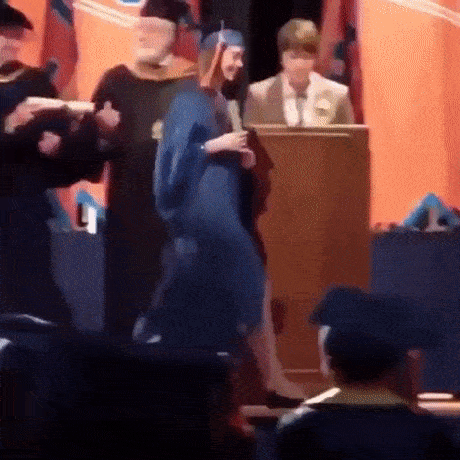 천조국의 고등학교 졸업식.gif | 인스티즈