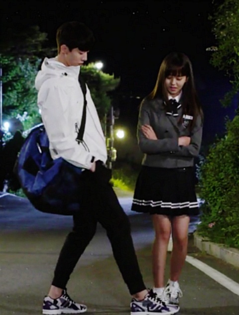 나이 어린 여자들이 전형적으로 좋아하는 남자 외모.jpg | 인스티즈