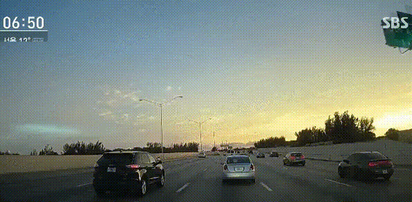 [데이터7MB] 도로에서 장난치는 카레이서.gif | 인스티즈