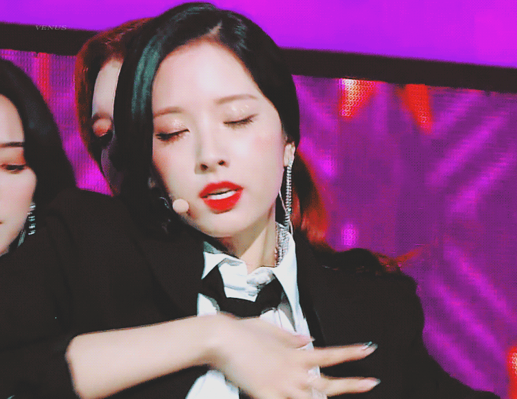 의외로 섹시한 우주소녀 보나.gif | 인스티즈