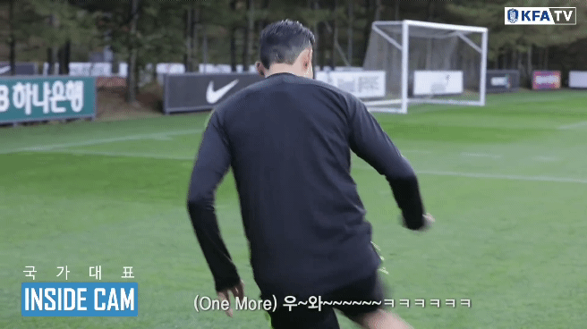 흥민이 재롱(?)에 리액션 해주는 동생들 | 인스티즈