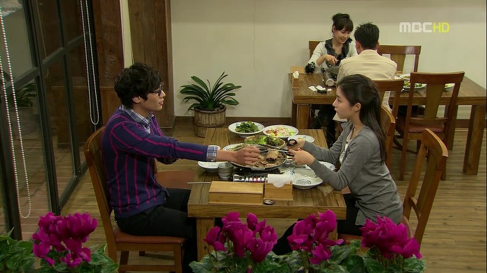 [지붕뚫고하이킥] 떡실신 제조기와 지옥에서 온 식모의 술주정.jpg | 인스티즈