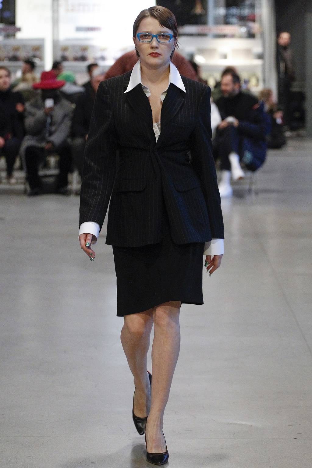 베트멍 2017.18 F/W 남성복 & 여성복 컬렉션 | 인스티즈