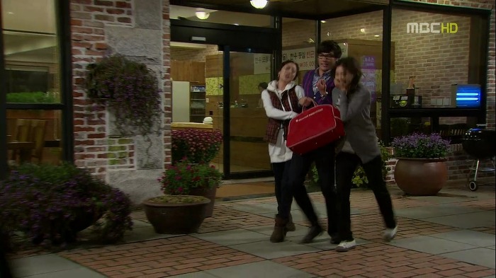 [지붕뚫고하이킥] 떡실신 제조기와 지옥에서 온 식모의 술주정.jpg | 인스티즈