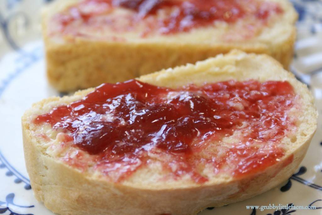 Jam on Bread.jpg | 인스티즈